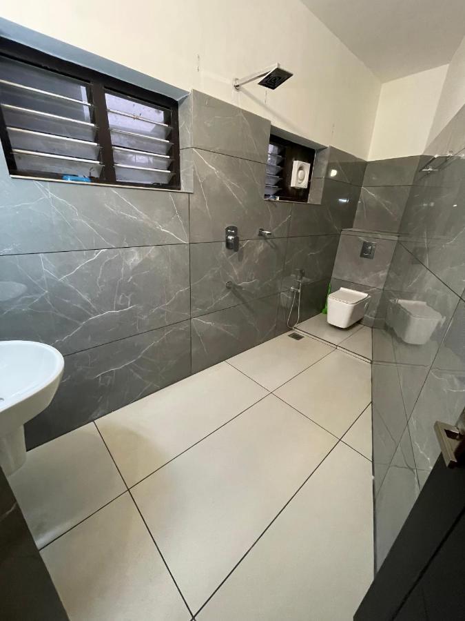 Pmr Grandays Otel Malappuram Dış mekan fotoğraf