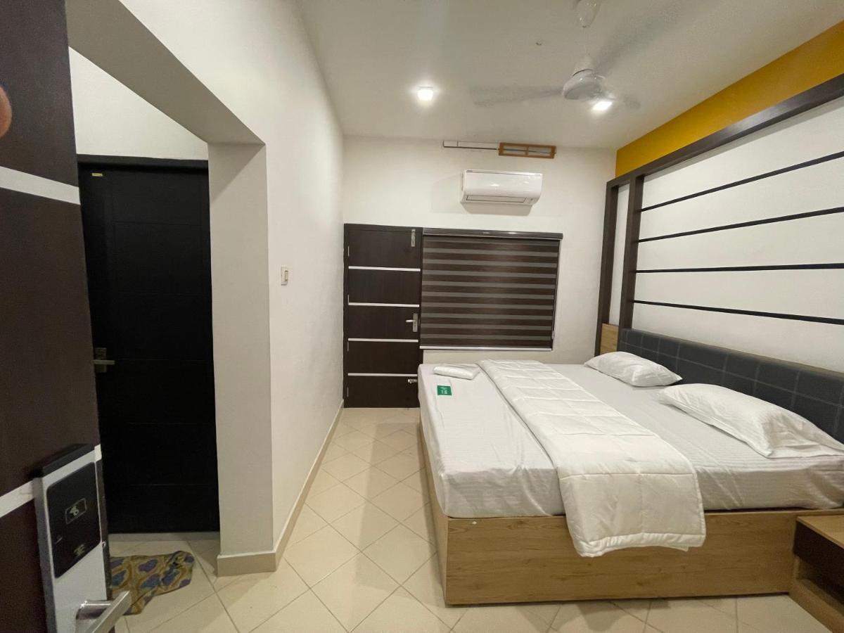 Pmr Grandays Otel Malappuram Dış mekan fotoğraf
