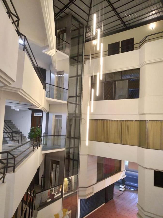 Pmr Grandays Otel Malappuram Dış mekan fotoğraf
