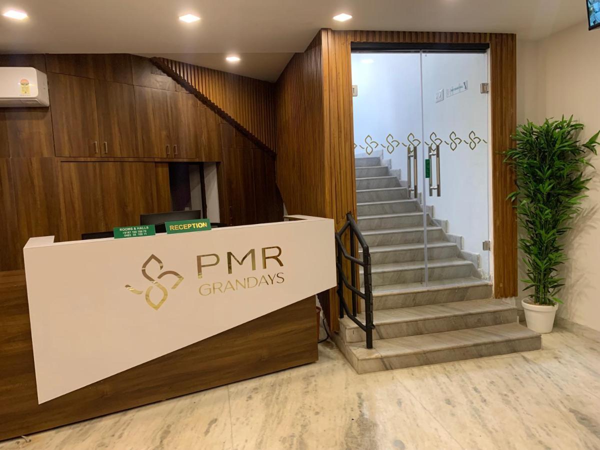 Pmr Grandays Otel Malappuram Dış mekan fotoğraf